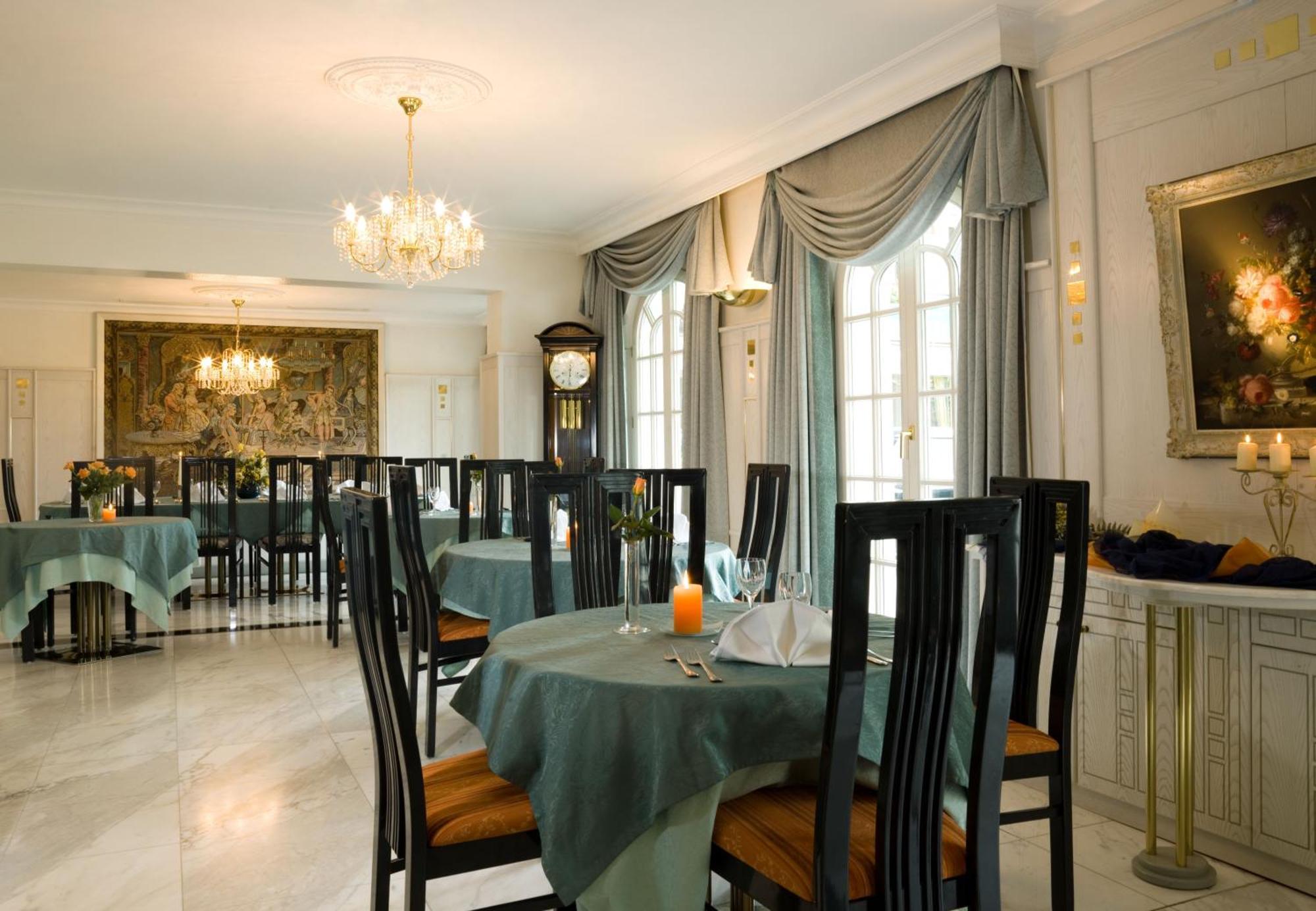 Hotel Sacher-Stoiber Bad Fussing Bagian luar foto